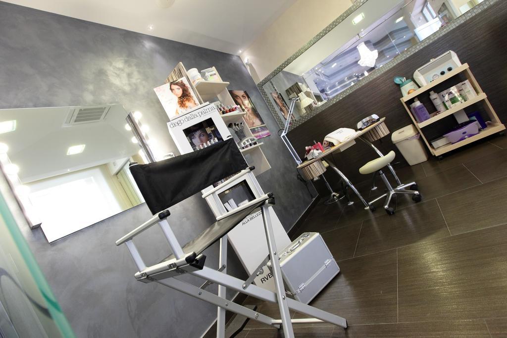 Vanity Spa Balestrate Esterno foto
