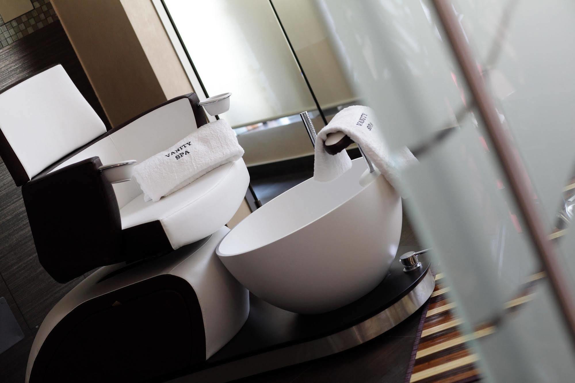 Vanity Spa Balestrate Esterno foto