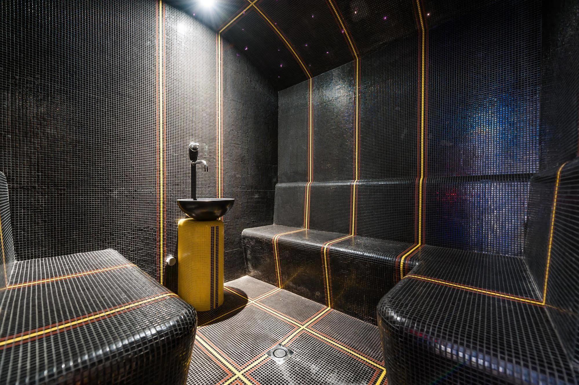 Vanity Spa Balestrate Esterno foto